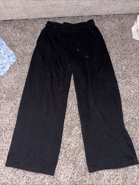 Amazon Black Wide-Leg Pull-On Women's Pants